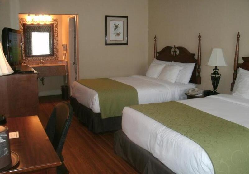 هتل Merry Acres Inn