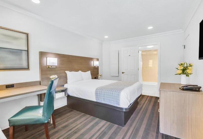 Napa Valley Hotel & Suites