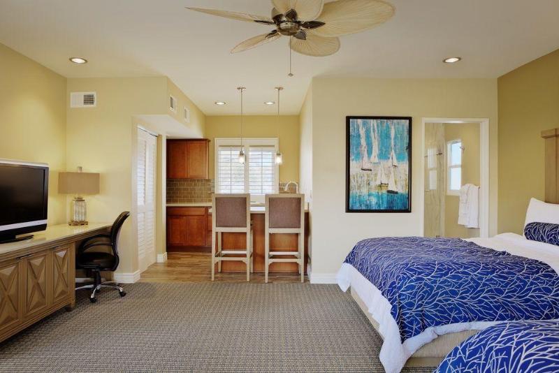 ホテル Pacific Shores Inn