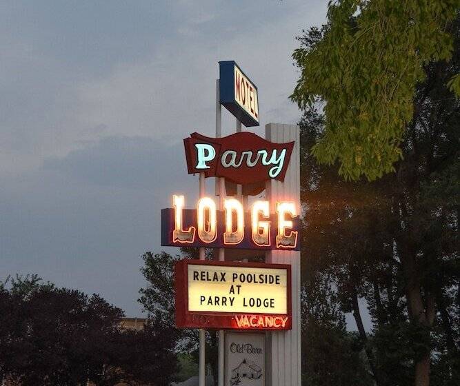 هتل Parry Lodge