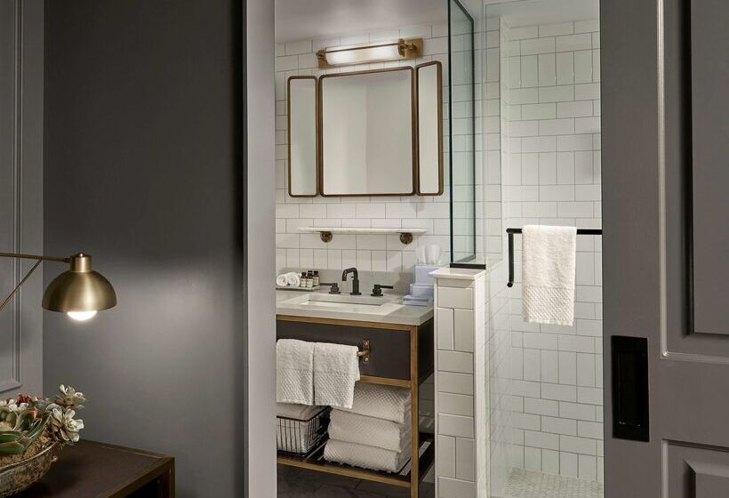 هتل Phillips Kansas City Curio Collection By Hilton
