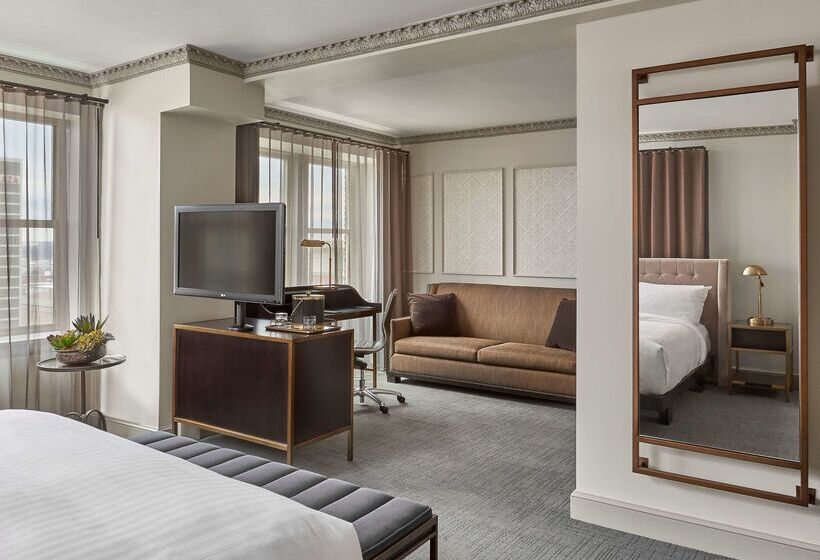 هتل Phillips Kansas City Curio Collection By Hilton