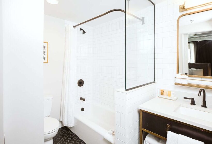 هتل Phillips Kansas City Curio Collection By Hilton