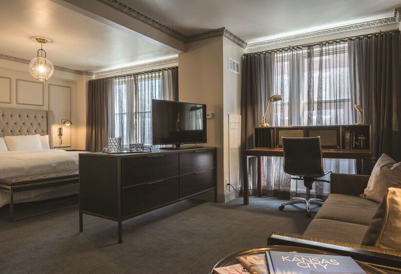 هتل Phillips Kansas City Curio Collection By Hilton