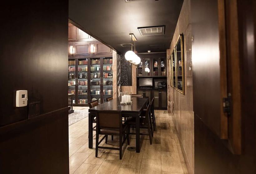 هتل Phillips Kansas City Curio Collection By Hilton