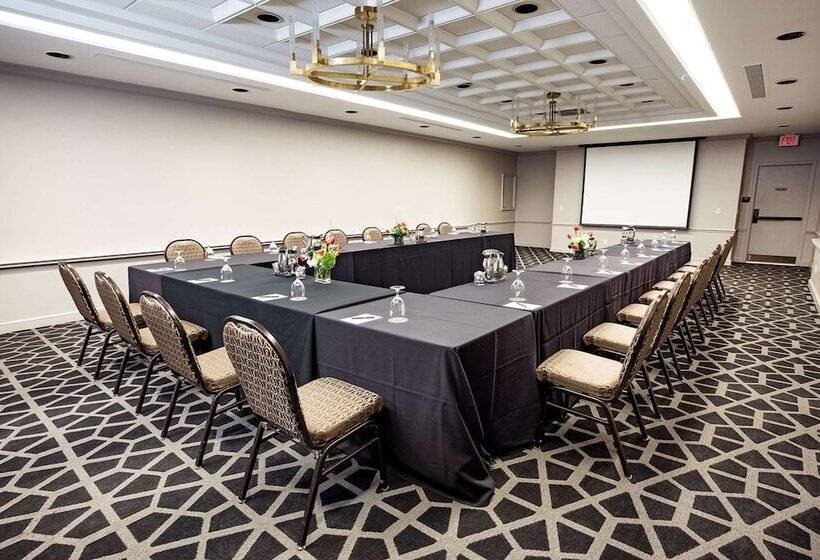 هتل Phillips Kansas City Curio Collection By Hilton