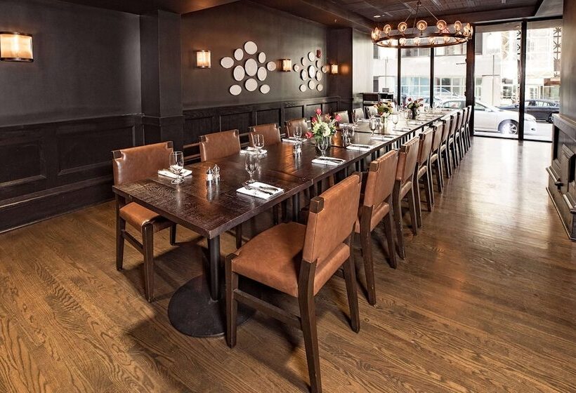 هتل Phillips Kansas City Curio Collection By Hilton