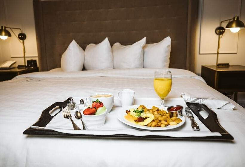 هتل Phillips Kansas City Curio Collection By Hilton