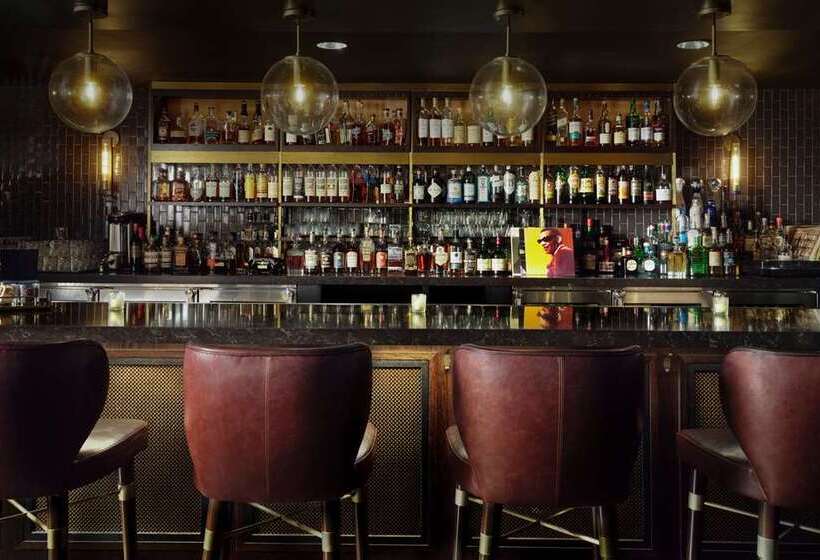 هتل Phillips Kansas City Curio Collection By Hilton