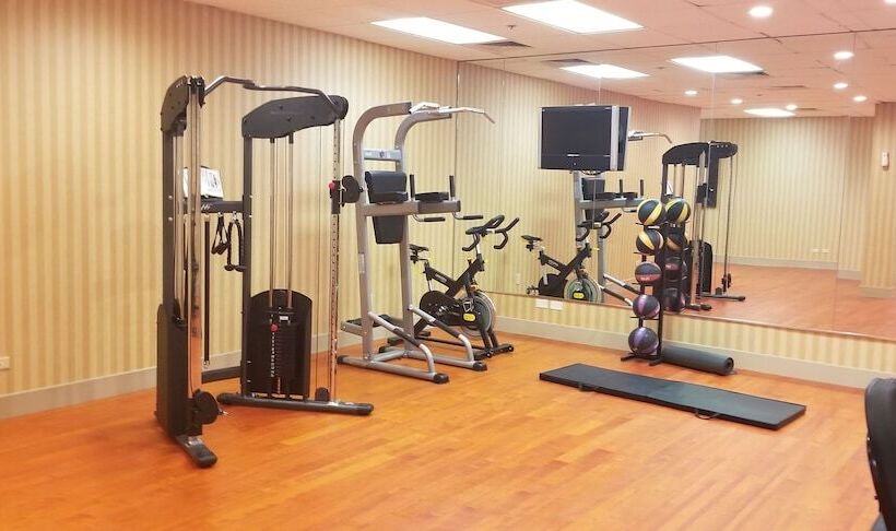 בית מלון כפרי Quality Inn And Conference Center Greeley Downtown