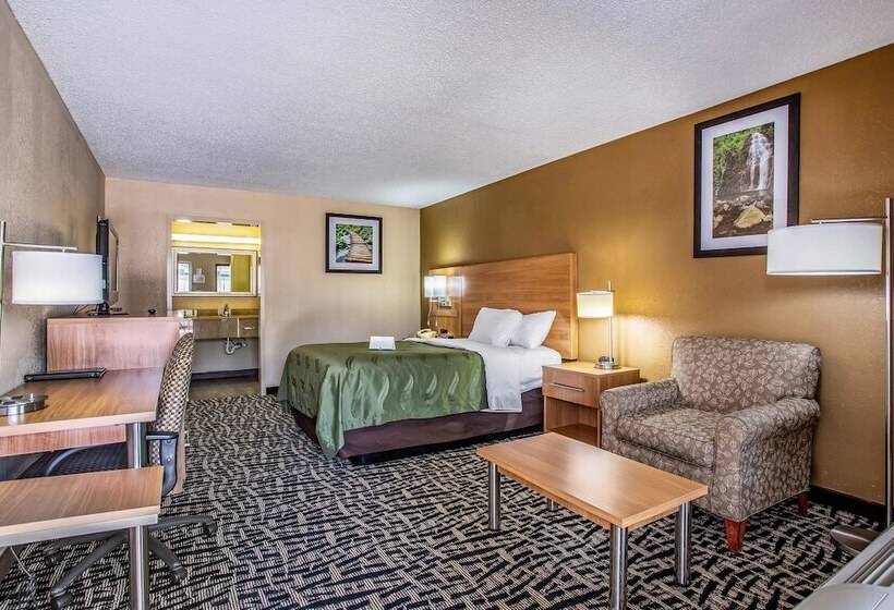 هتل Quality Inn