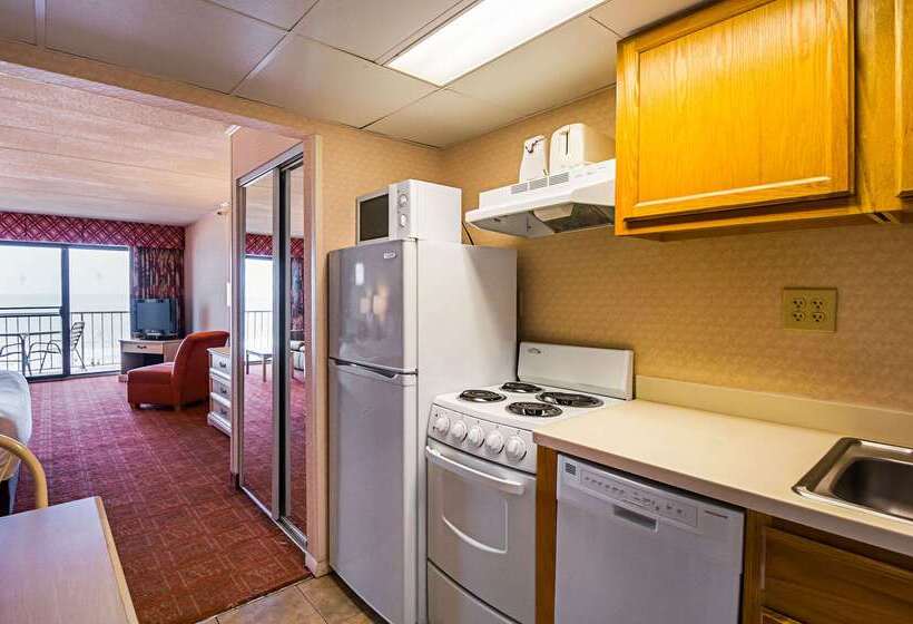 هتل Quality Inn Oceanfront