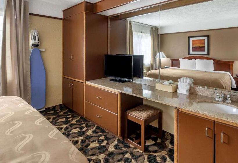 هتل Quality Inn Paradise Creek