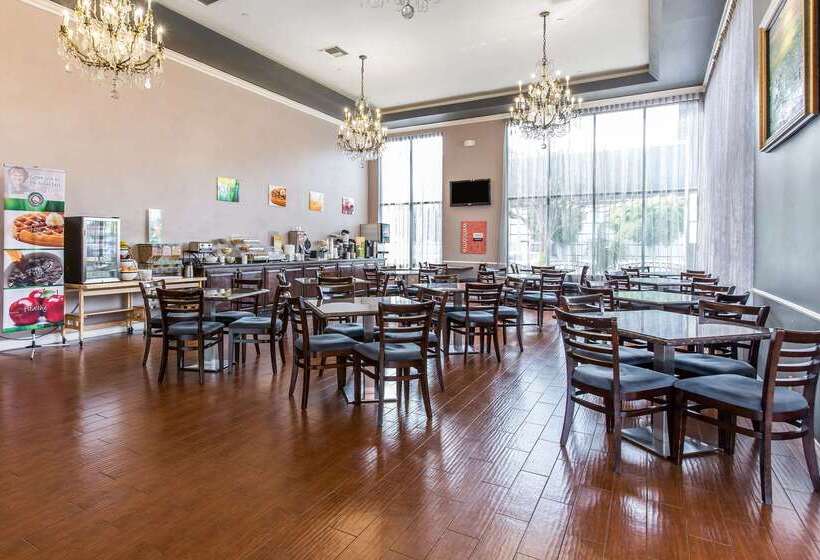 בית מלון כפרי Quality Inn & Suites Bell Gardenslos Angeles