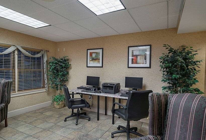 호텔 Quality Inn & Suites Skyways