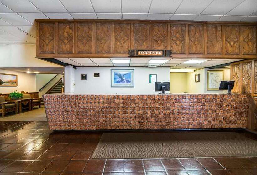هتل Quality Inn