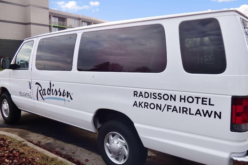 هتل Radisson Akron Fairlawn Copley
