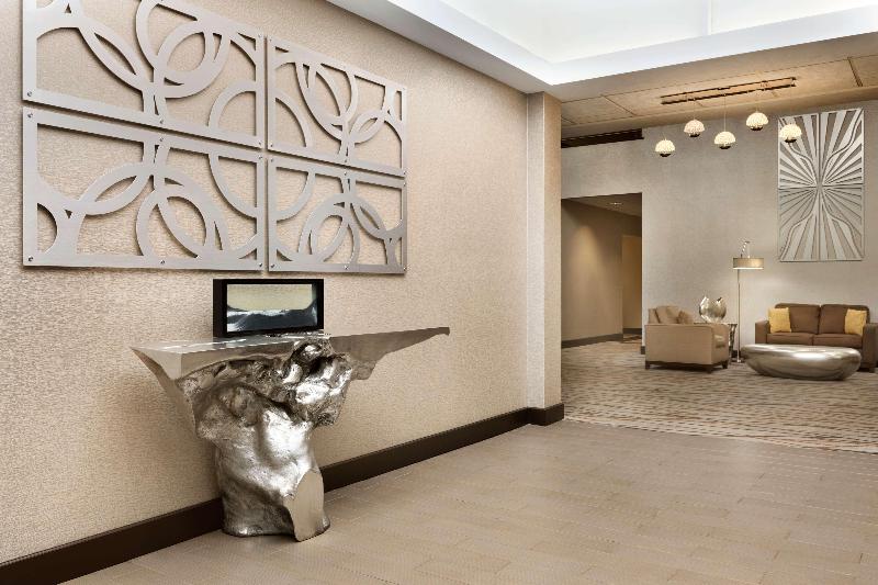 هتل Radisson Akron Fairlawn Copley