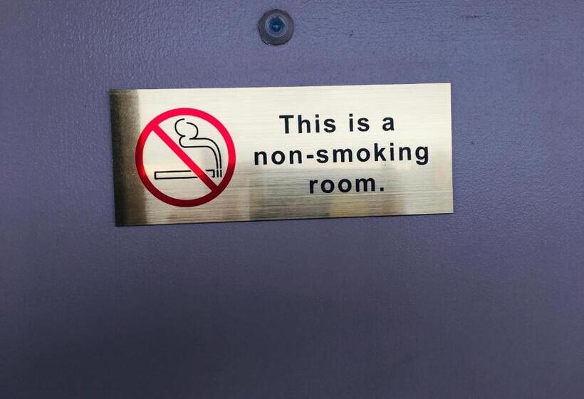 فندق Ramada By Wyndham Batesville