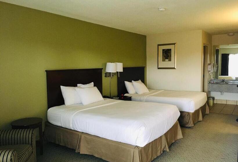 فندق Ramada By Wyndham Batesville