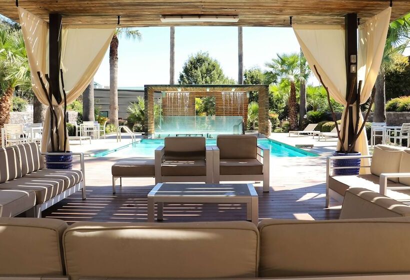 هتل Ramada By Wyndham Del Rio