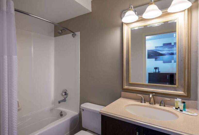 فندق Ramada By Wyndham Juneau