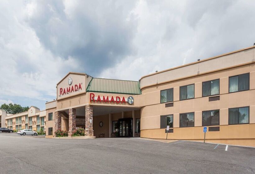 فندق Ramada By Wyndham Newburgh/west Point
