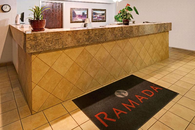 호텔 Ramada By Wyndham Spokane Valley