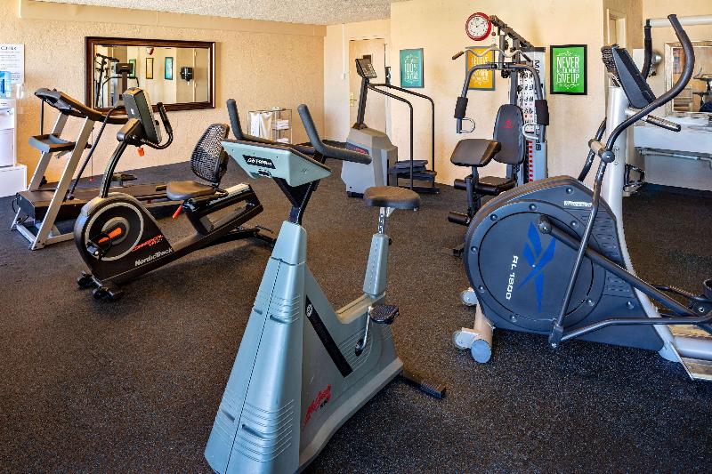 هتل Ramada By Wyndham Tucson