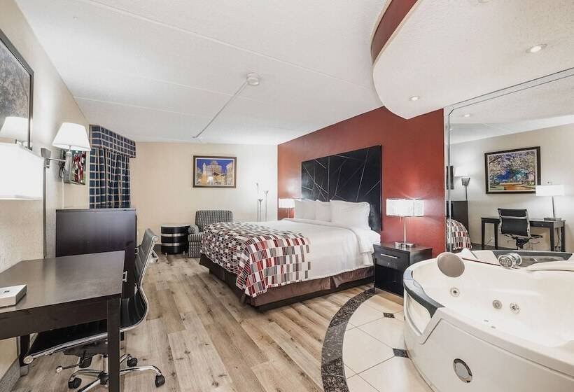 هتل Red Roof Inn & Suites Macon