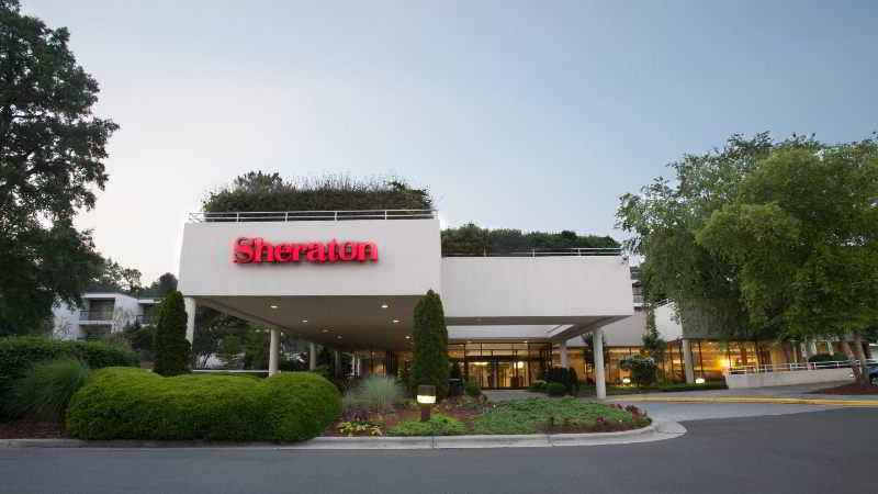 هتل Sheraton Chapel Hill