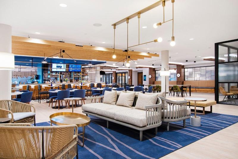هتل Sheraton Chapel Hill