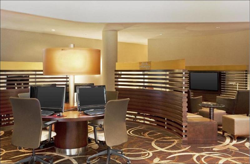Sheraton Indianapolis Hotel At Keystone Crossing