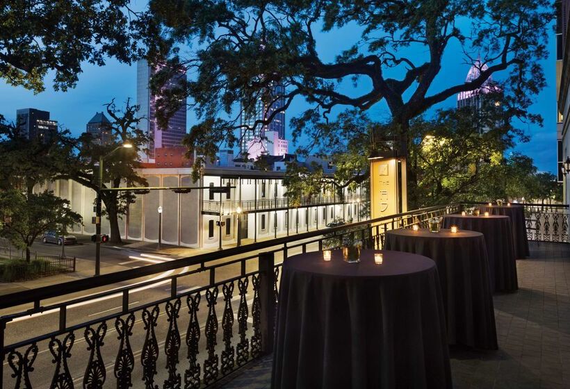 هتل The Admiral, Downtown Historic District