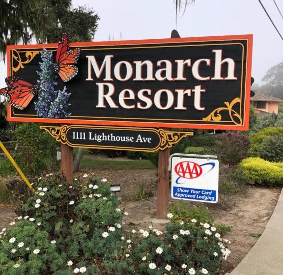 هتل The Monarch Resort