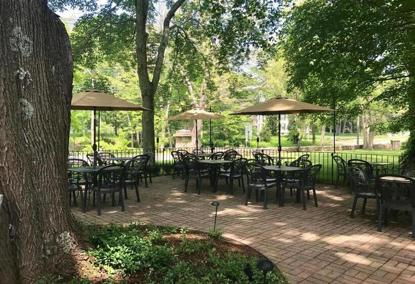 هتل The Old Lyme Inn