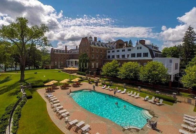 Отель The Otesaga Resort