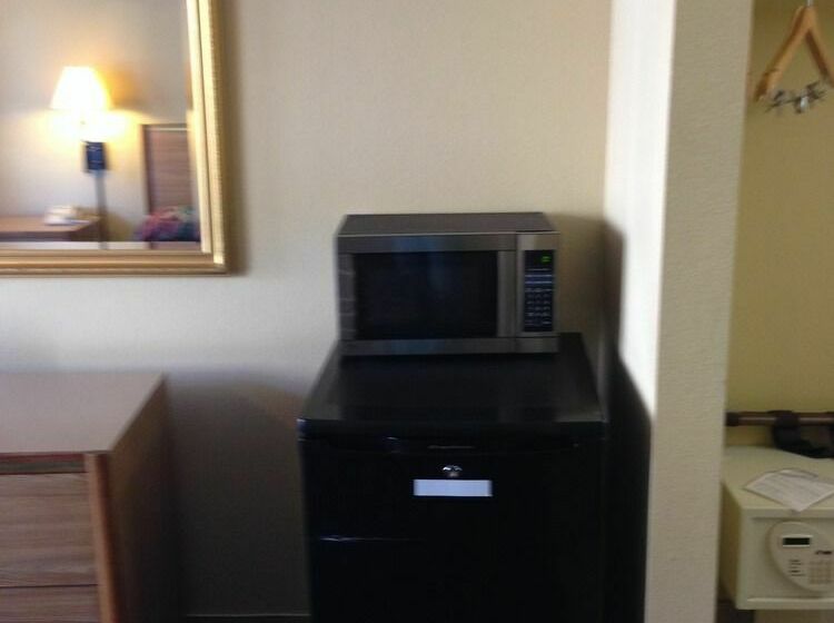 酒店 Travelodge By Wyndham Tacoma Near Mcchord Afb