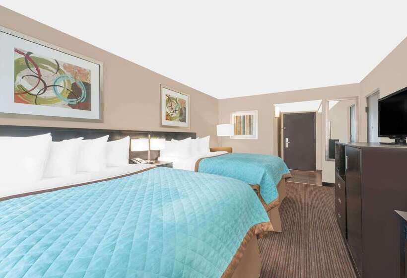 هتل Wyndham Garden Midland