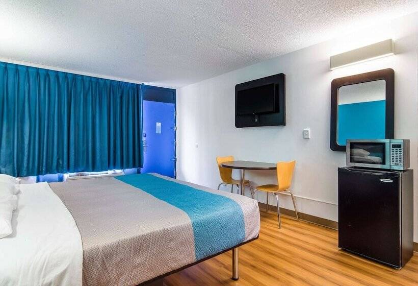 Motel 6 Lagrange Ga