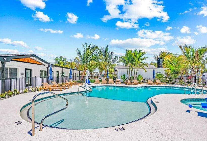 مُتل Pelican Post At Anna Maria Island Inn