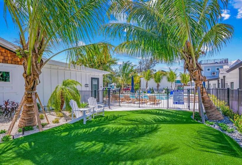 فندق على الطريق Pelican Post At Anna Maria Island Inn