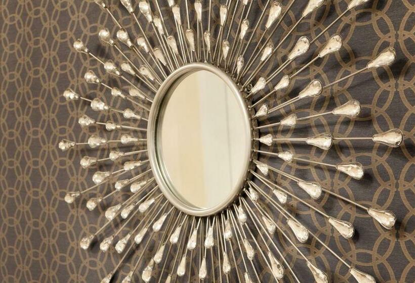 هتل Radisson  Baltimore Downtowninner Harbor