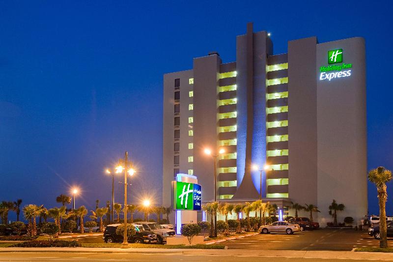 استراحتگاه Holiday Inn Express & Suites Oceanfront Daytona Beach Shores, An Ihg