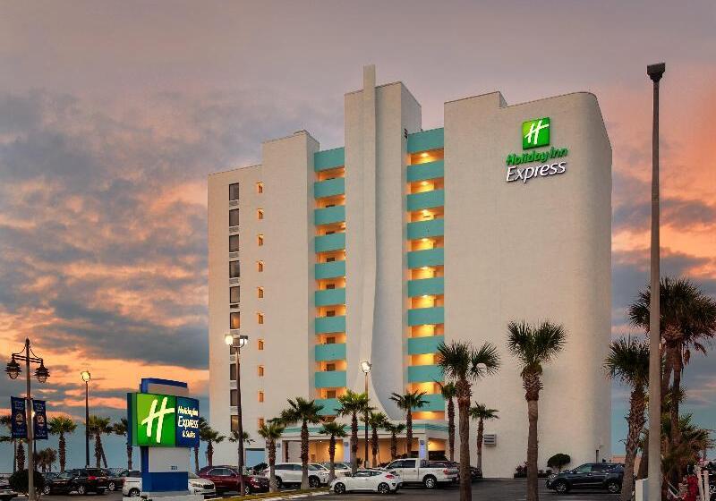 استراحتگاه Holiday Inn Express & Suites Oceanfront Daytona Beach Shores, An Ihg