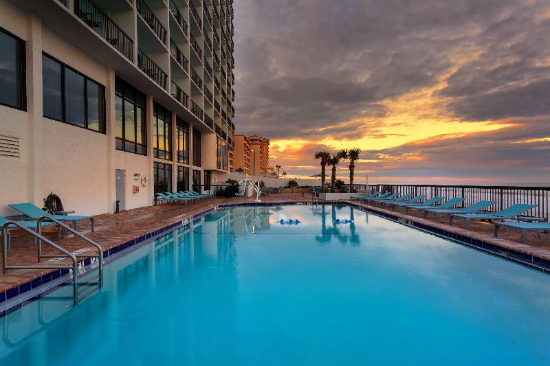 استراحتگاه Holiday Inn Express & Suites Oceanfront Daytona Beach Shores, An Ihg