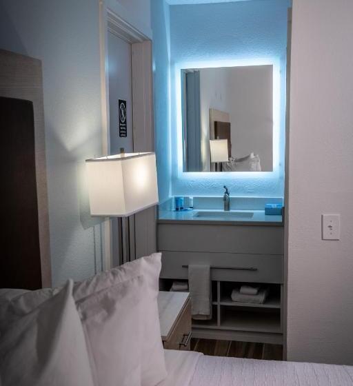 استراحتگاه Palmera Inn And Suites