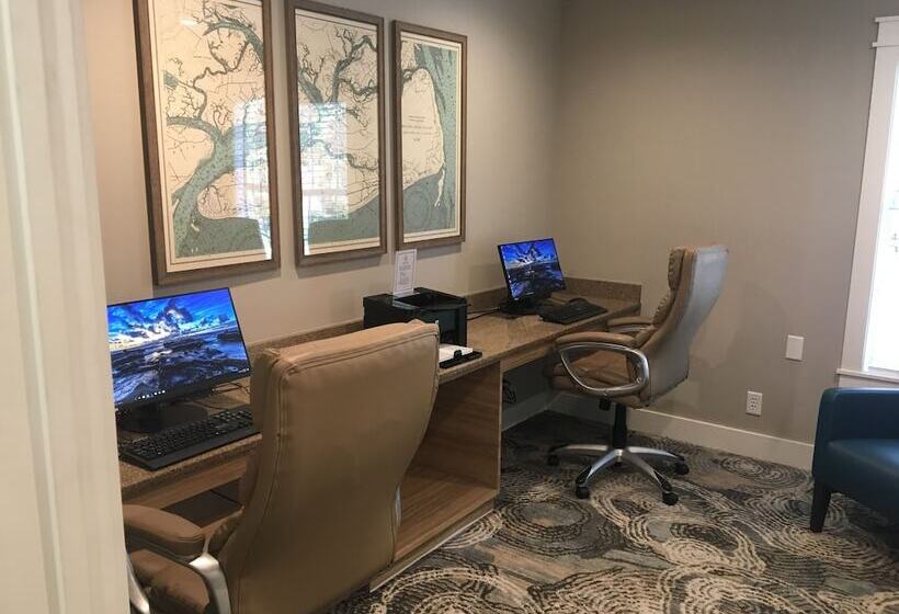 استراحتگاه Palmera Inn And Suites