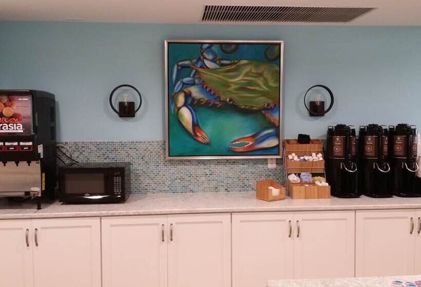 استراحتگاه Palmera Inn And Suites