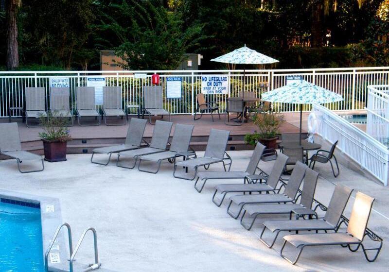 استراحتگاه Palmera Inn And Suites